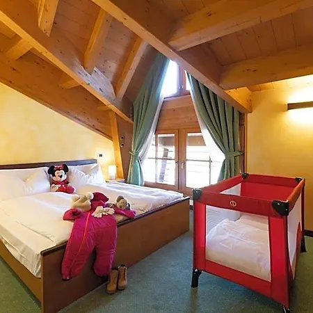 Enzo Moro Hotel