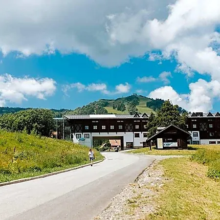 Enzo Moro Hotel 3*